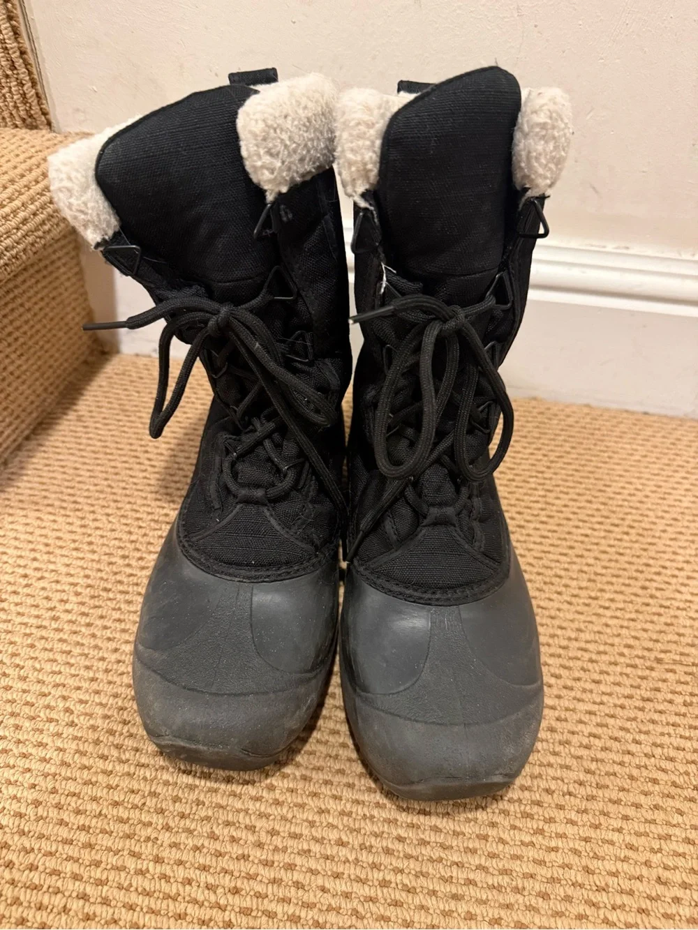 Sorel Women’s Black Sherpa-Lined Winter Boots